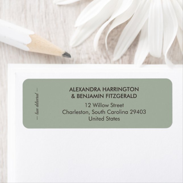 Mariage Minimaliste Moderne | Vert Sauge Intempore (En situation)