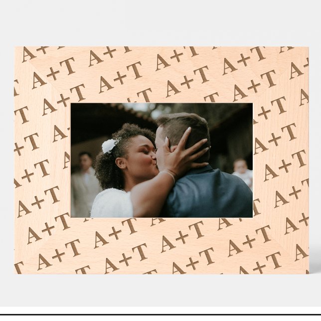 Mariage Monogramme Motif Cadre en bois gravé (Créateur téléchargé)