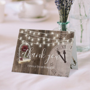 Mariage rustique de conte de verdure Merci en bois