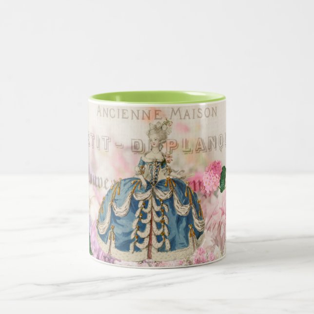 Marie Antoinette dans Redoute Flowers Mug (Centre)