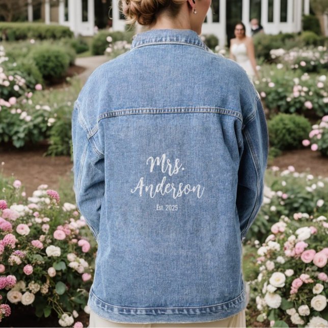 Mariée à l'écriture simple (Personalized Wedding Script Est. Date Denim Jacket)