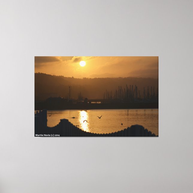 Marina de la baie de la mi-lune Sunrise IV - Toile (Recto)