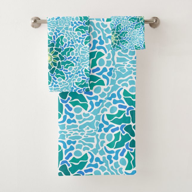 Marine Mosaic Bath Towel Set (Insitu)