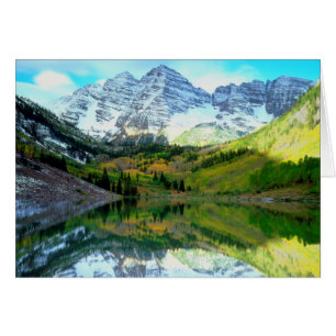 Maroon Bells se reflétant dans le lac Maroon