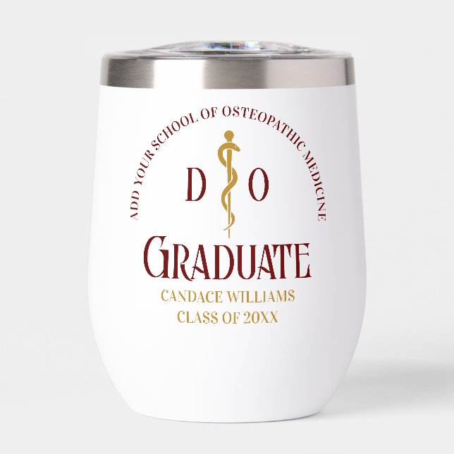 Maroon Osteopathic Médicale School Graduation (Avant)