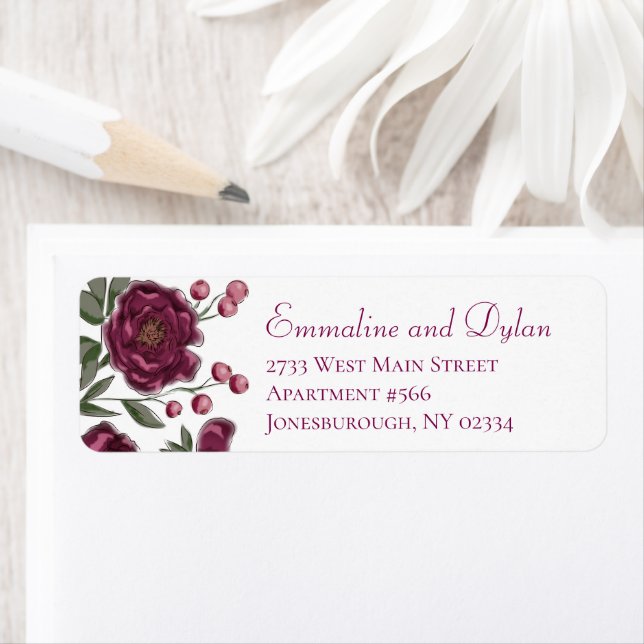 Maroon Rose Wedding Return Address Labels (En situation)