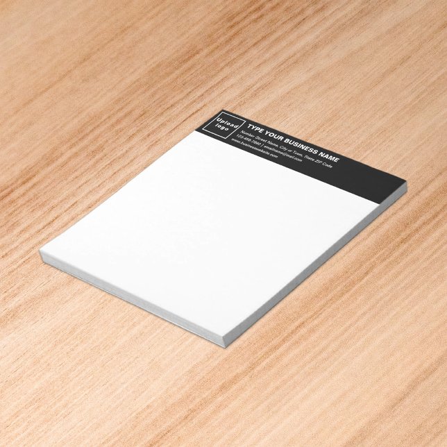 Marque Black Business en tête du petit Bloc-notes (Build brand name awareness. Your business brand on black heading of small notepad.)