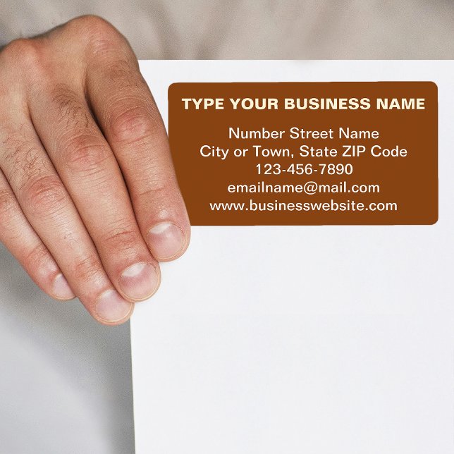 Marque commerciale d'entreprise en texte brut sur  (Brown shipping label with your business brand in plain text)
