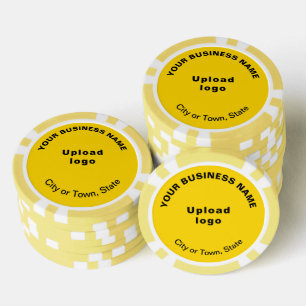 Marque commerciale jaune sur les jetons de poker