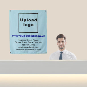 Marque commerciale sur Tapisserie bleu clair