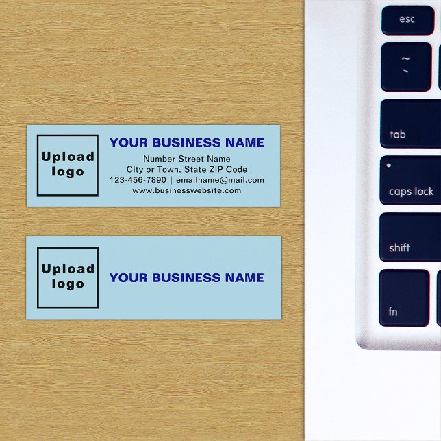 Marque d'affaires sur Mini Taille Carte Bleue Lumi (The front and back of the light blue mini business card with your brand)
