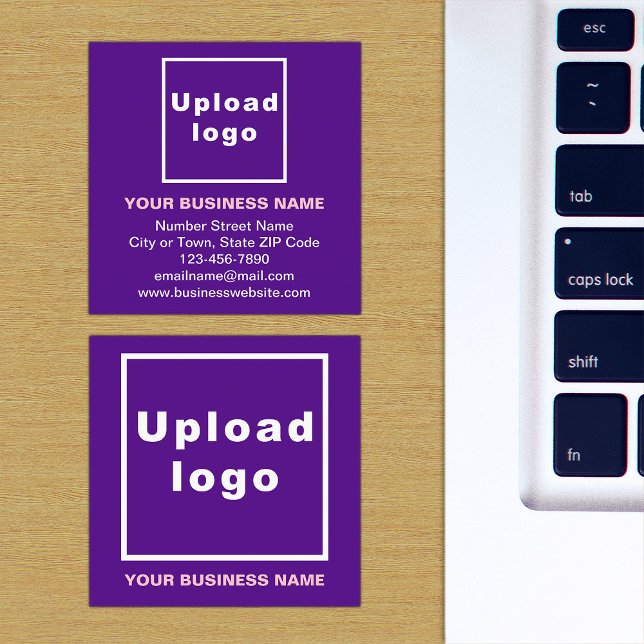 Marque d'affaires sur petite carte Carré violet (Purple square business card with your business brand)