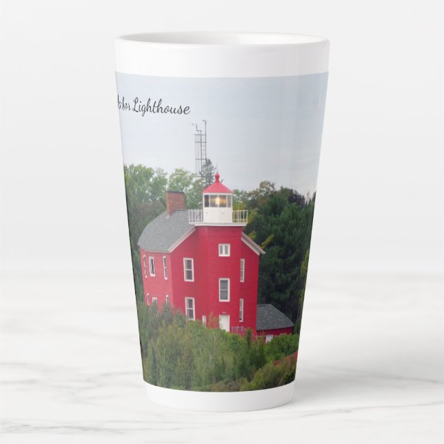 Marquette Harbour Lighthouse latte mug (Front)