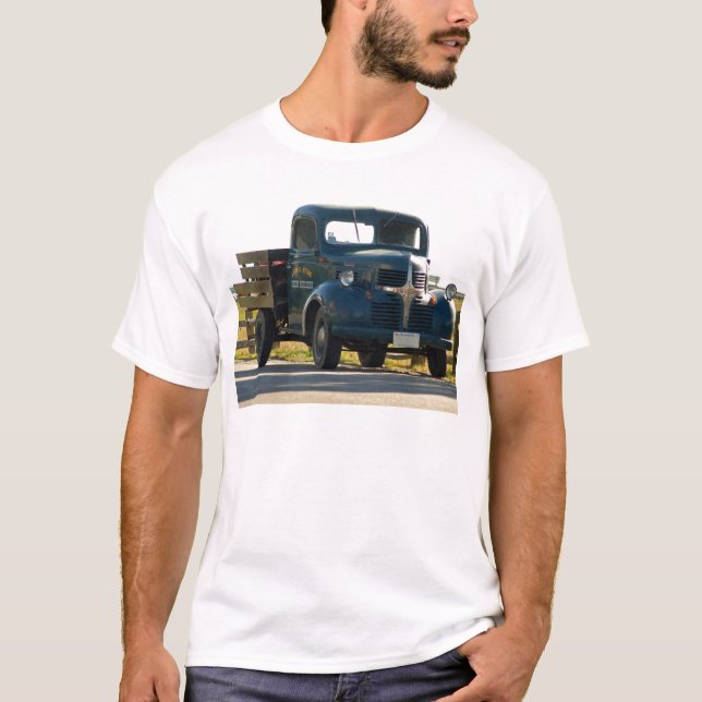 Marthas Vineyard 47 T-Shirt (Front)