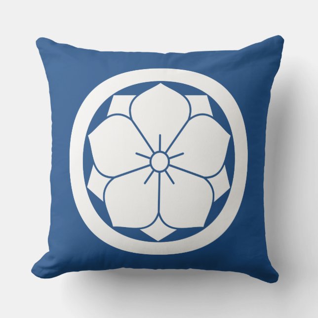 Maru ni Yaekikyo Throw Pillow (Front)