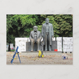 Marx-Engels Denkmal Berlin Postcard