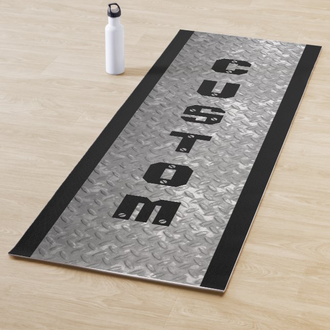Masculine steel plate design thick custom yoga mat (In Situ)