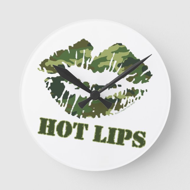 MASH Hot Lips Round Clock (Front)