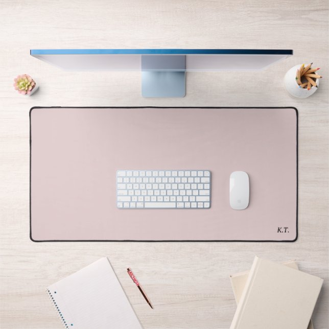 Mat de bureau rose avec initiales monographiques p (Bureau 1)