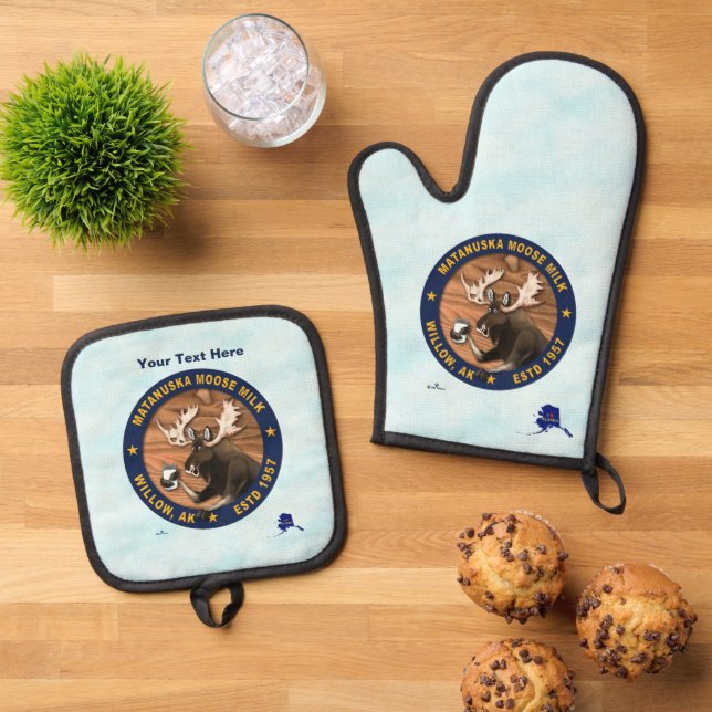 Matanuska Moose Milk Oven Mitt & Pot Holder Set (Top Down)