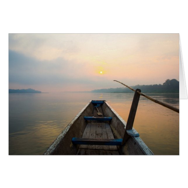 Matin au large du lac avec le bateau (Devant horizontal)