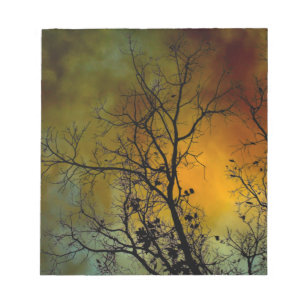 Matin orageux avec bloc-notes