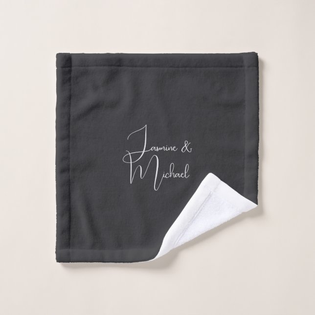 Matte Black Handwriting Couple Names Wedding (Gant de toilette)