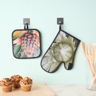 Maui Protea & Pineapple Hot Pads Oven Mitt & Pot Holder Set