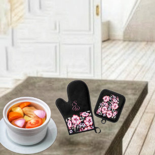 May Bloom Oven Mitt & Pot Holder Set