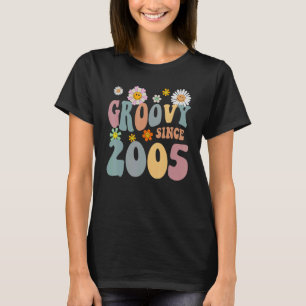 Mb Groovy Since 2005 Retro Hippie Flower 17th Birt T-Shirt