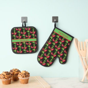 McIntosh Apples Nature Pattern Personalized Oven Mitt & Pot Holder Set