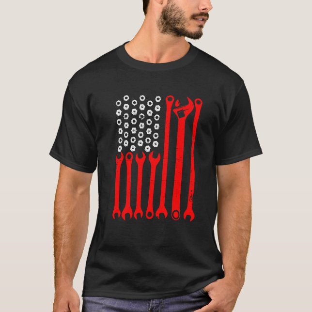 Mechanic US Flag Tuning Car Repairing Mechanic Car T-Shirt (Front)