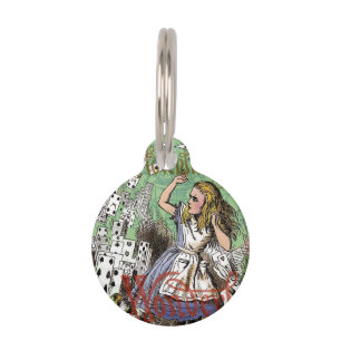 Médaillon Pour Animaux alice cartes pays des merveilles