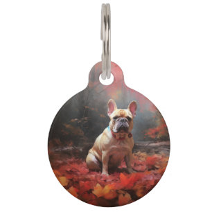 Médaillon Pour Animaux Bouledogue français dans les feuilles d'automne qu