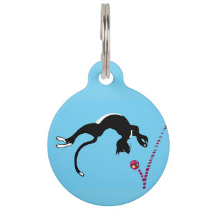 Médaillon Pour Animaux Chat noir et blanc pourchassant une balle rebondis