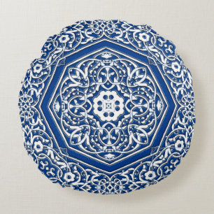 Medallion in Persian Tile Pattern - Blue and White Round Pillow