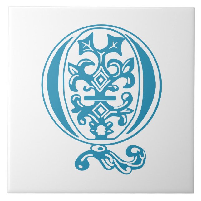 Medieval Botanical Decorative Capital Q Tile (Front)