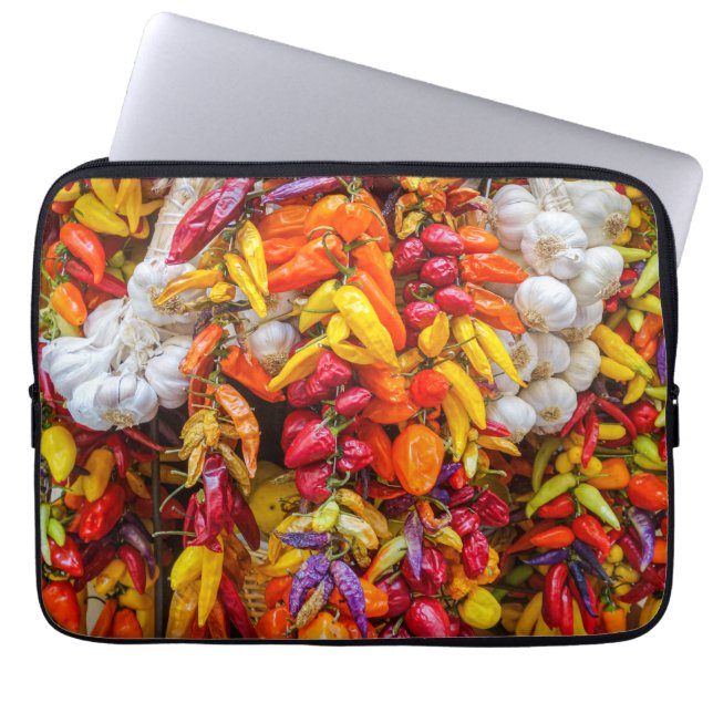 Mediterranean flavours laptop sleeve (Front)