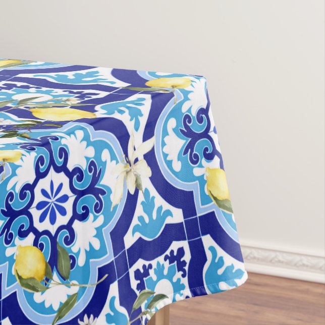 Mediterranean tiles,mosaic,lemon,    tablecloth (In Situ)