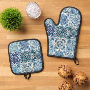 Mediterranean Tiles, Portugese, Azulejo, Majolica Oven Mitt & Pot Holder Set
