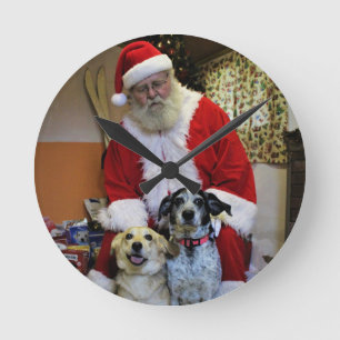 Meeting Santa Round Clock