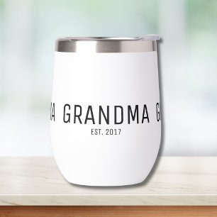 Mémé a créé un nouveau cadeau pour mémé