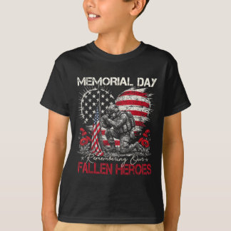 Memorial Day Remembering Fallen Heroes Flag T-Shirt