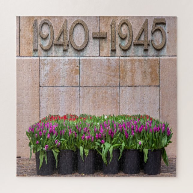 Memorial Our Soldiers World War Two Jigsaw Puzzle (Vertical)