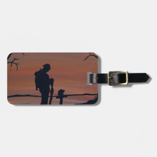 Memorial, Veternas Day, silhouette solider at grav Luggage Tag