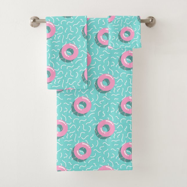 Memphis Polka Hoops Bath Towel Set (Insitu)