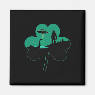 Men St Patricks Day Alien Ufo Shamrock Sasquatch N Magnet