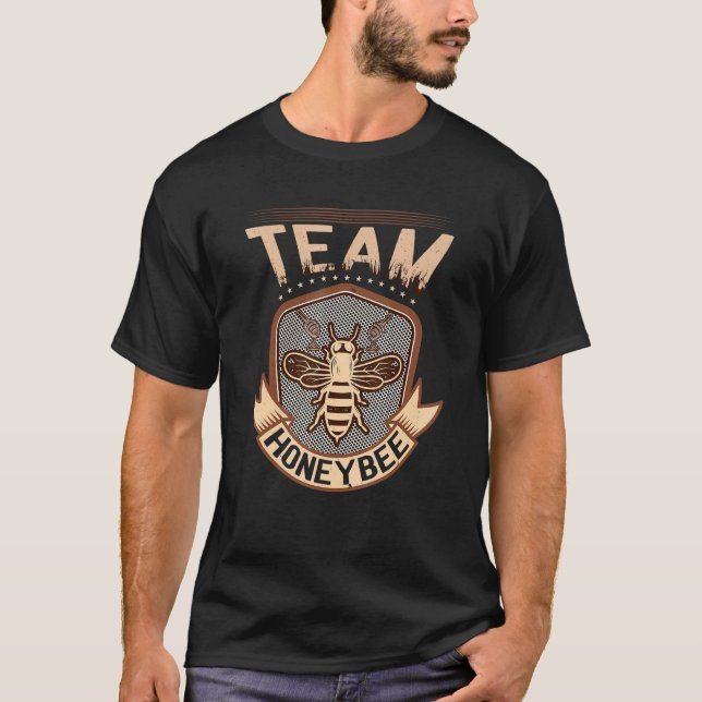 Mens Beekeepers Hives Old Beekeeper Team Honey Bee T-Shirt (Front)