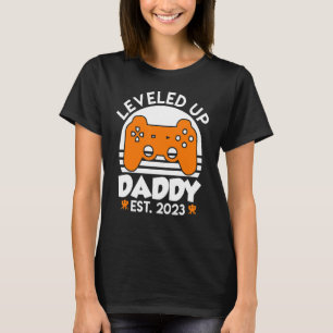 Mens Daddy 2023 Levelled Up To Dad 2023 Dad T-Shirt