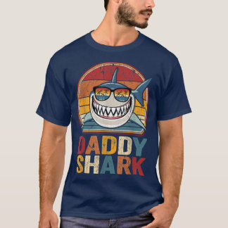 Mens Daddy SharkRetro Pyjamas Father Day Gifts Dad T-Shirt
